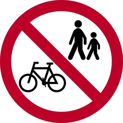 Gang og cykling forbudt. Skilt
