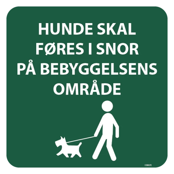 Hunde skal føres i snor på bebyggelsens område skilt