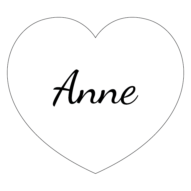 Hjerteformede bordkort med enkelt tekstdesign til konfirmation